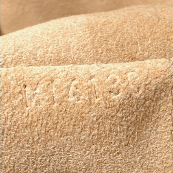 Authentic Louis Vuitton Galliera Damier
Azur Shoulder Bag✨ - Picture 15 of 16